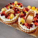 Cream tart: namelaka al cioccolato bianco e frolla, frutta per guarnire